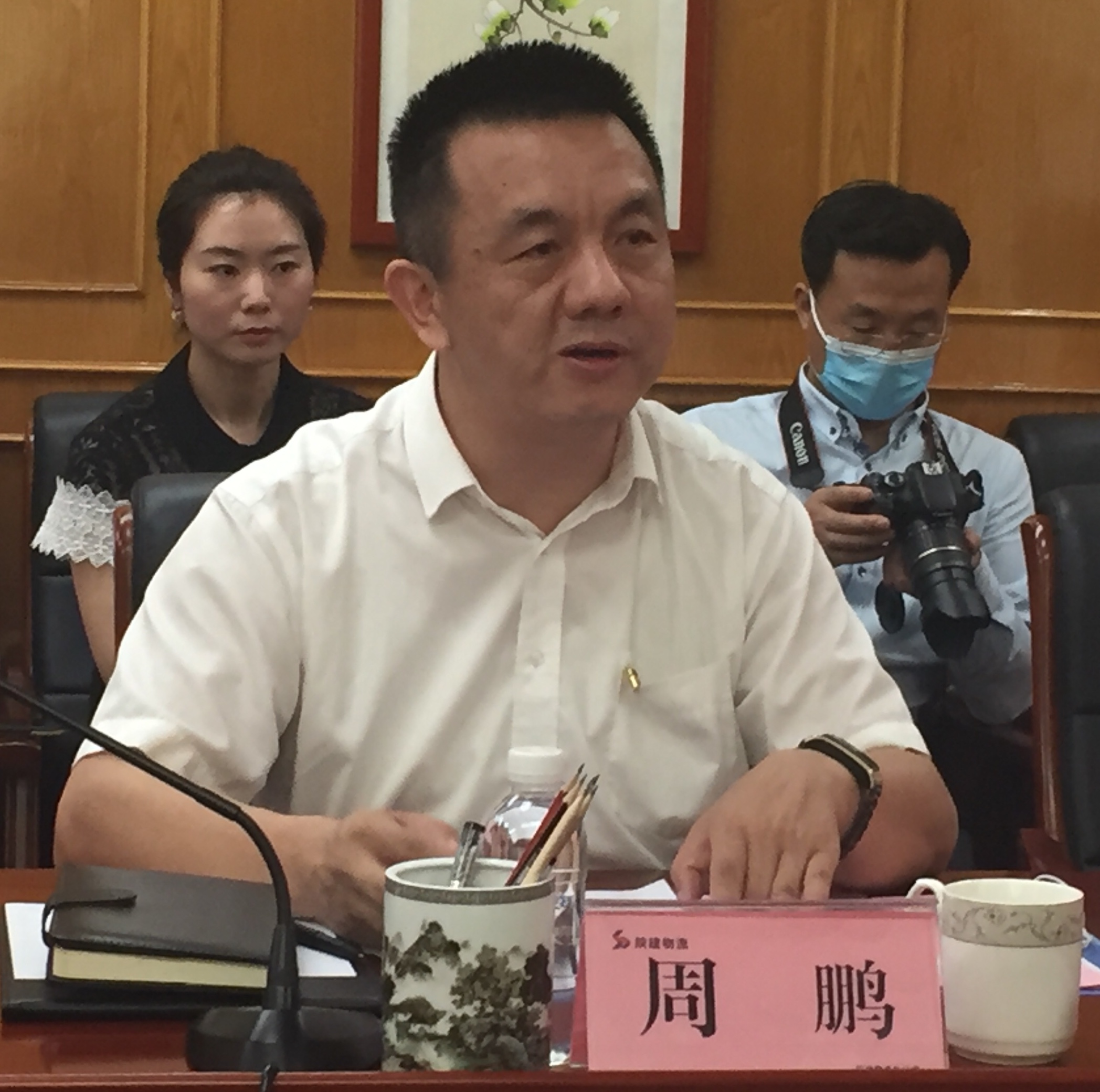 周鵬.jpg